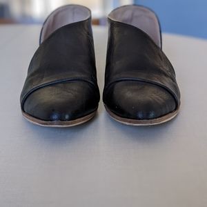 Catherine Malandrino Swan booties